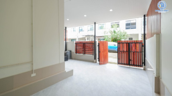 *****ทาวน์เฮ้าส์มือสองย่านนนทบุรี ม.เดอะทรัสต์ทาวน์ ราชพฤกษ์-รัตนาธิเบศร์ 2 คุณภาพระดับ Q.House บนเนื้อที่ 25 ตร.ว. ฟังก์ชัน 4 ห้องนอน 2 ห้องน้ำ 1 ที่จอดรถ สภาพดีมาก ทำเลเดินทางสะดวก ใกล้เซ็นทรัลเวสต์เกต และรถไฟฟ้าสายสีม่วง "สถานีบางรักใหญ่" จองเลย!